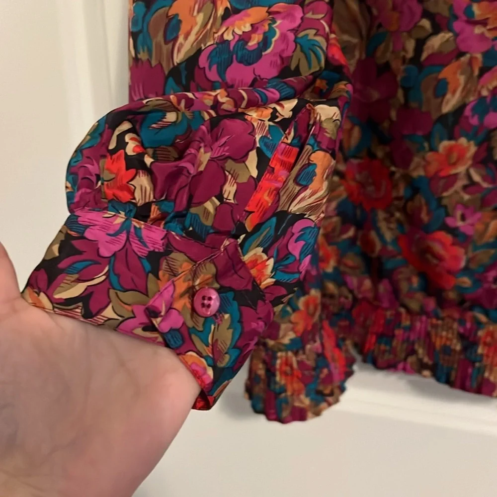 Laura & Jayne Two Floral Blouse - Picture 9 of 9